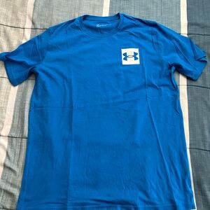 Under Armour Graphic Tshirt, Men’s Large Blue